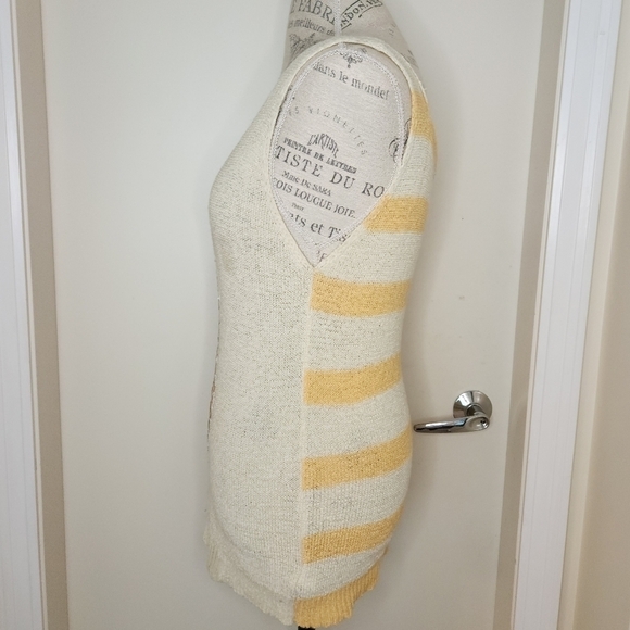 Stripe knit sequin pineapple top - Picture 2 of 9